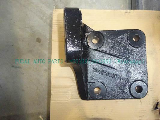 H410100000141为欧曼卡车发动机右前支架.jpg