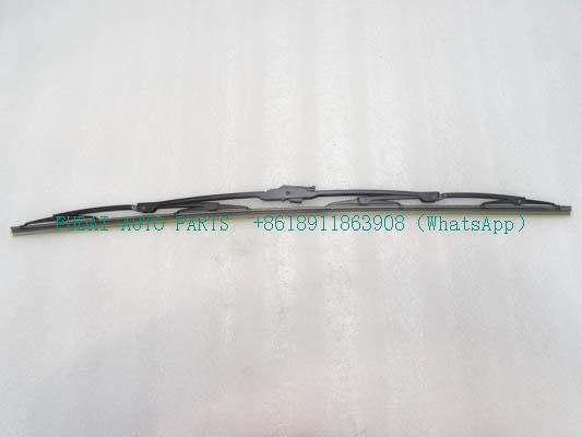 H4525011301A0为欧曼卡车右前刮片总成.jpg