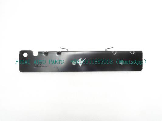 H4525020601A0为欧曼卡车洗涤壶右支架总成.jpg