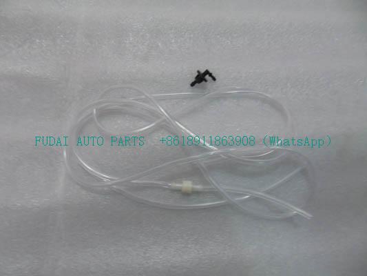 H452500000002为欧曼卡车洗涤壶水管总成.jpg