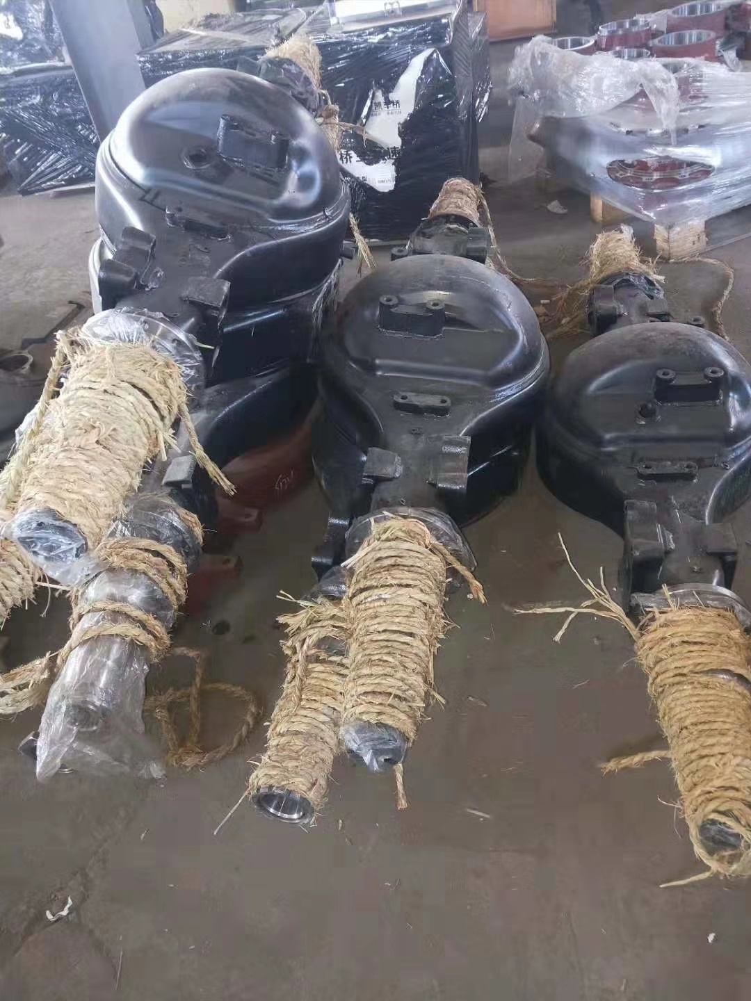 欧曼汽车车桥安凯/三环/青特等配件实图